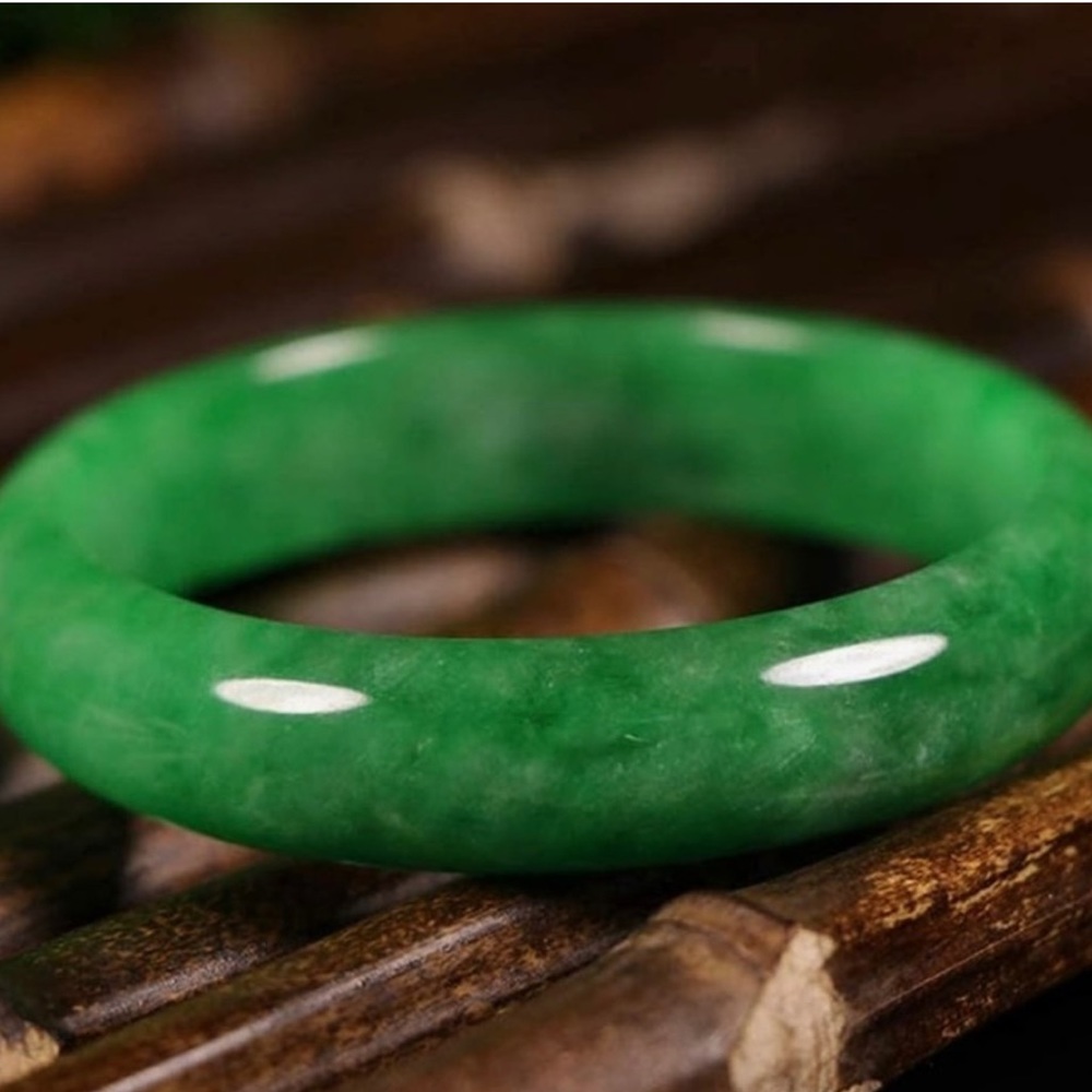 Natural Burmese Jade Bangle Full Green Feng Shui Jadeite Bracele
54mm